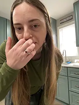 Snapshot of jaseyrae chatting on April 3, 3:21 pm jaseyrae online show from April 3, 3:21 pm