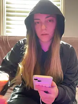 Snapshot of jaseyrae chatting on April 12, 2:11 pm jaseyrae online show from April 12, 2:11 pm