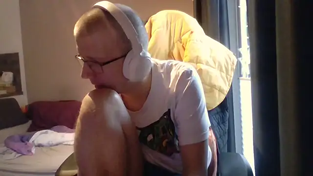 David250692 online show from November 24, 8:58 am