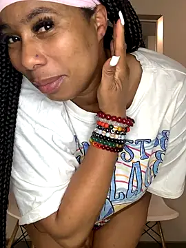 CurvyDesire1 online show from October 23, 8:07 pm