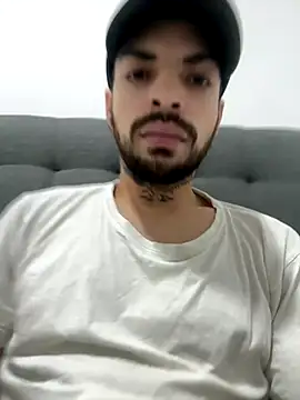 phellipestronda online show from October 19, 8:26 am