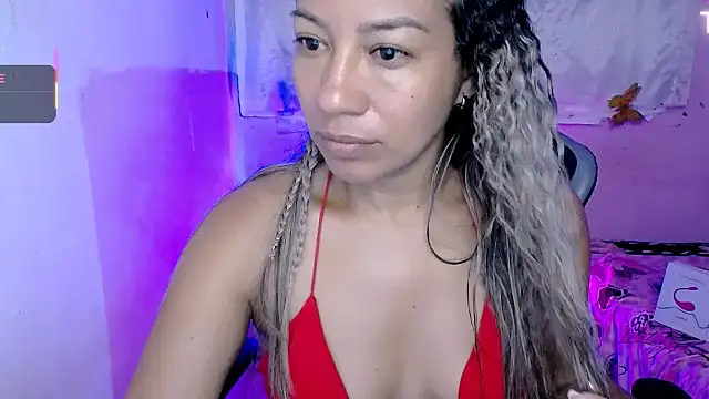 ninatiny online show from October 14, 9:43 am