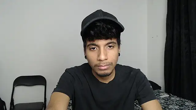 stevenosori online show from November 2, 2:14 am