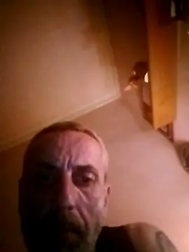 Snapshot of Justinont chatting on March 4, 5:57 am Justinont online show from March 4, 5:57 am