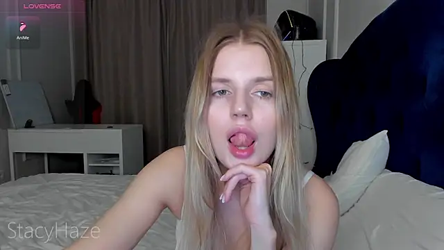 Snapshot of stussy3325 chatting on February 24, 5:09 pm stussy3325 online show from February 24, 5:09 pm