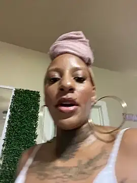 MzParker online show from June 9, 5:35 pm
