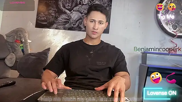 BenjaminCooperk online show from March 4, 7:25 am