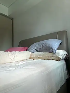 Snapshot of knobhead2020 chatting on October 24, 4:42 am knobhead2020 online show from October 24, 4:42 am