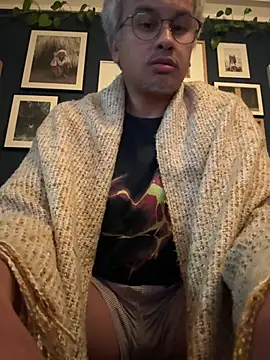 knobhead2020 online show from July 6, 5:26 am