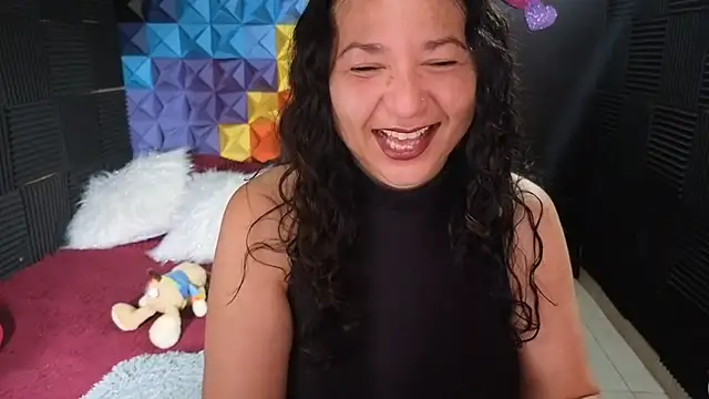 katifoxx online show from March 16, 2:54 pm