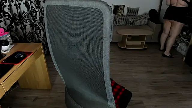 Snapshot of Charlotte_Diamonds chatting on November 30, 12:47 am Charlotte Diamonds online show from November 30, 12:47 am