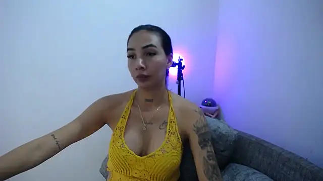 Allyson Smith online show from December 14, 11:56 pm