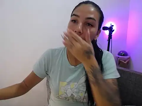 Allyson Smith online show from January 23, 11:15 pm