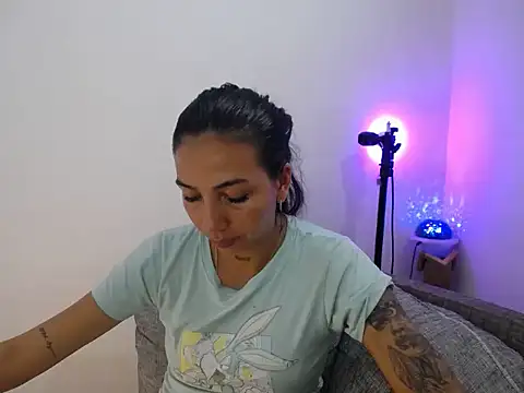 Allyson Smith online show from January 24, 2:18 am