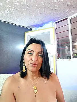 Snapshot of zullyxhot chatting on September 13, 9:14 pm zullyxhot online show from September 13, 9:14 pm