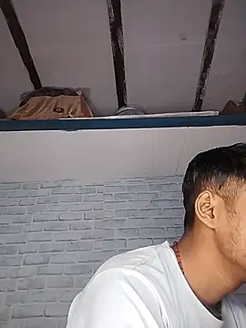 Snapshot of sujanmanda chatting on December 5, 4:21 am sujanmanda online show from December 5, 4:21 am