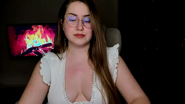 Snapshot of SeasonalSomeone chatting on March 13, 9:37 pm SeasonalSomeone online show from March 13, 9:37 pm