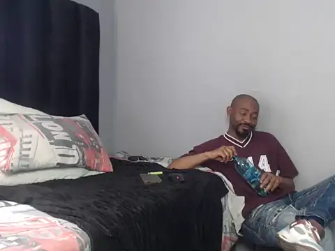 Snapshot of Ogmelo chatting on July 16, 12:22 pm Ogmelo online show from July 16, 12:22 pm