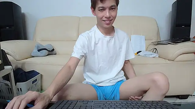 Snapshot of andrewooi chatting on July 5, 11:50 am andrewooi online show from July 5, 11:50 am