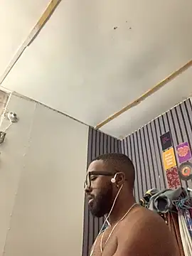 Snapshot of livepro chatting on January 11, 12:21 pm livepro online show from January 11, 12:21 pm