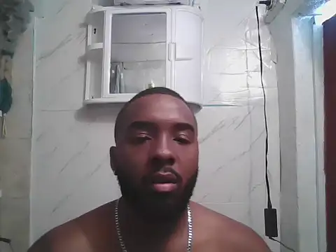 Snapshot of livepro chatting on April 4, 2:25 pm livepro online show from April 4, 2:25 pm