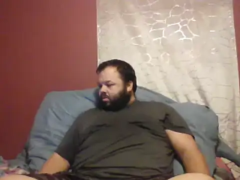 Strongbutgentle36 online show from October 12, 9:19 am