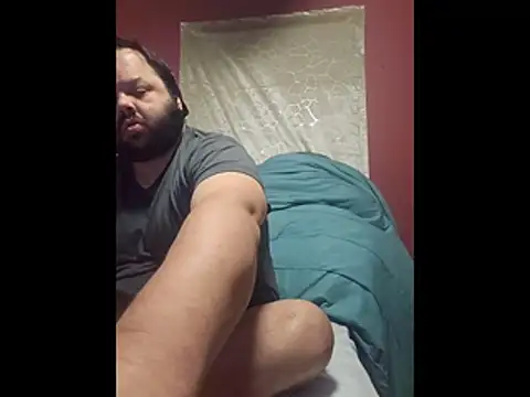 Strongbutgentle36 online show from December 17, 6:08 am