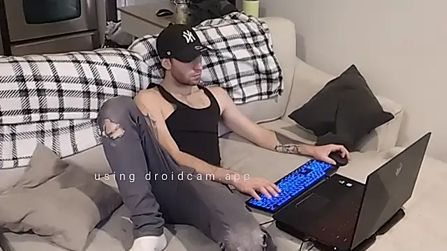 jijicool1 online show from December 5, 5:38 am