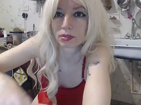 mimimi28 online show from December 3, 11:55 am