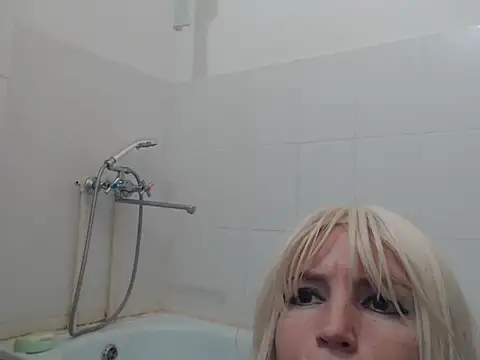 mimimi28 online show from December 6, 6:28 pm