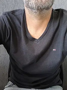 Snapshot of Leo_Big chatting on July 30, 12:26 pm Leo Big online show from July 30, 12:26 pm