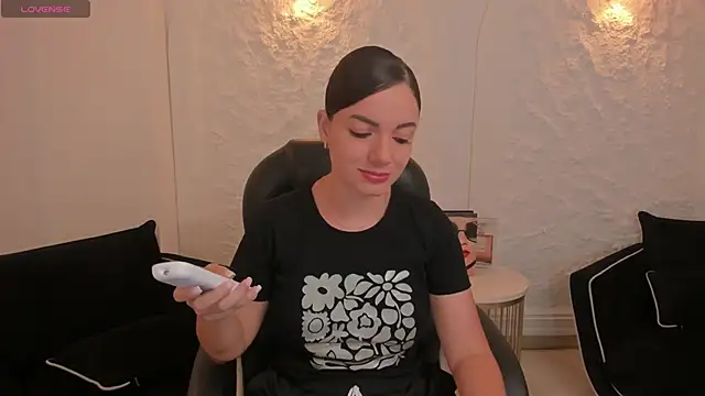 MorganHicks online show from January 9, 7:48 pm