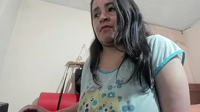 latinfemale online show from December 29, 2:17 am