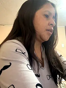 latinfemale online show from October 6, 11:24 pm