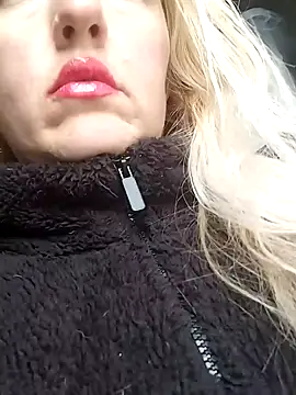 Mllesha74000 online show from November 10, 3:11 pm