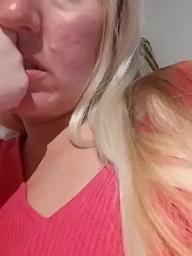 Mllesha74000 online show from November 16, 6:46 pm