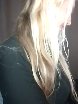 Mllesha74000 online show from December 2, 3:18 pm