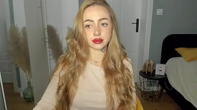 sexyCoralie online show from May 7, 6:30 am