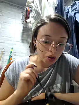 linda-schmidt online show from October 10, 9:47 pm