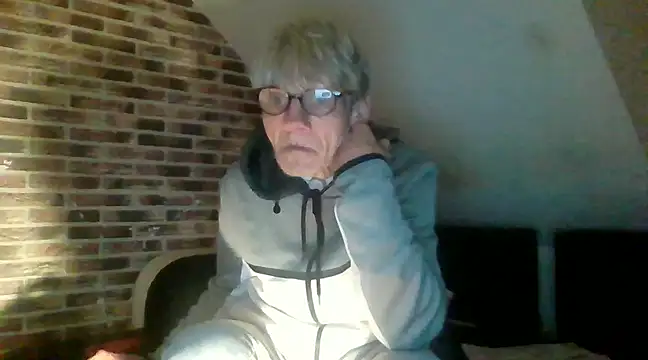 InMeinenMund online show from December 6, 8:51 pm