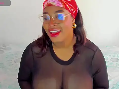 NinaGrey  online show from February 7, 3:05 pm