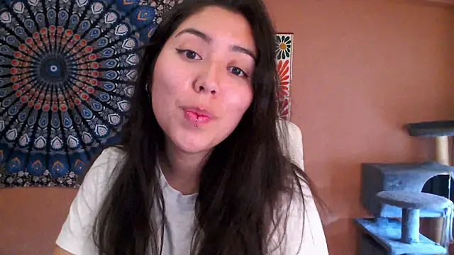 IntimateTales online show from November 16, 8:42 am