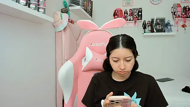 cherrycute online show from December 3, 6:49 pm