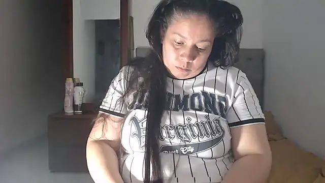 tiffany horny 1 online show from March 7, 5:18 am