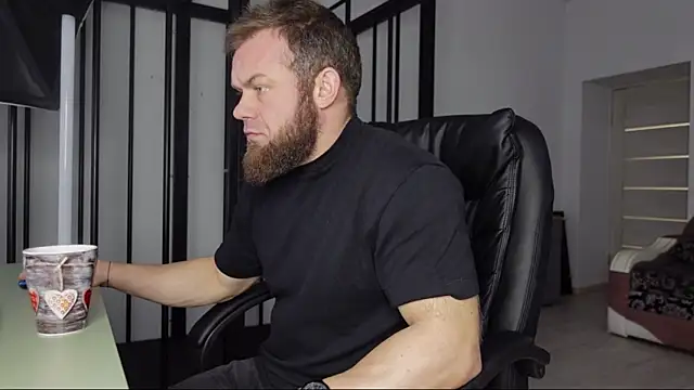 Snapshot of Tommy_Burnz chatting on March 3, 9:11 am Tommy Burnz online show from March 3, 9:11 am