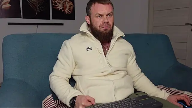 Snapshot of Tommy_Burnz chatting on March 22, 3:41 am Tommy Burnz online show from March 22, 3:41 am