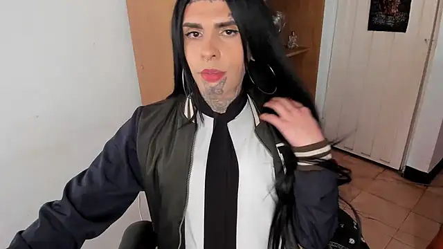 herreraisa official online show from February 2, 9:46 pm