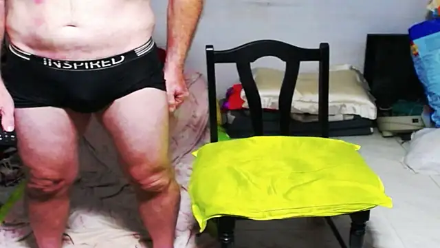 1CuteAndSexy69 online show from February 16, 2:42 am