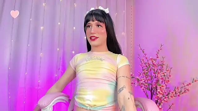 rosseblondee online show from September 15, 9:37 pm