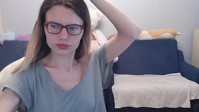 night is dark online show from November 9, 5:22 pm